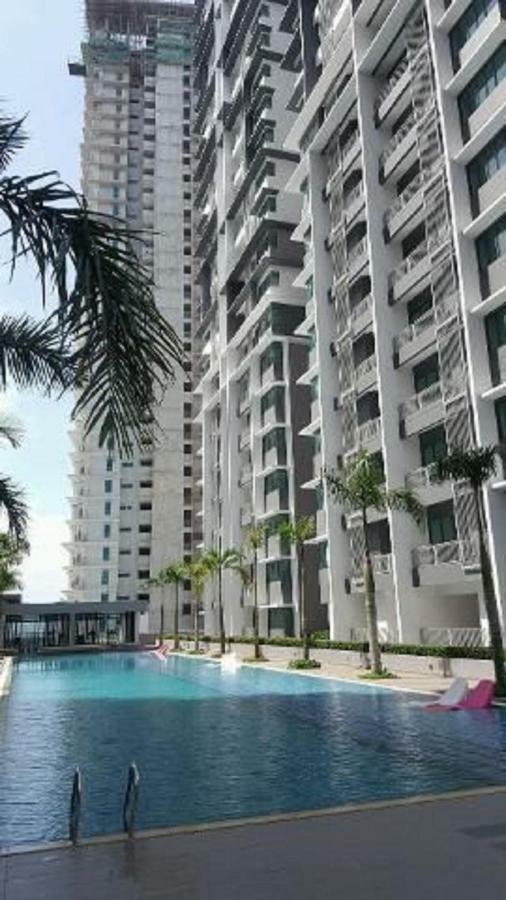 Bangi Almyra Suite Exterior foto